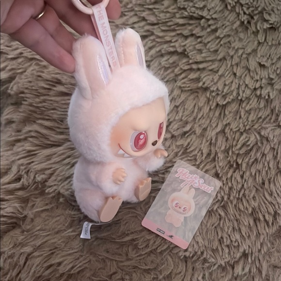 THE MONSTERS - Have a Seat Vinyl Plush (Dada) labubu - Picture 5 of 5